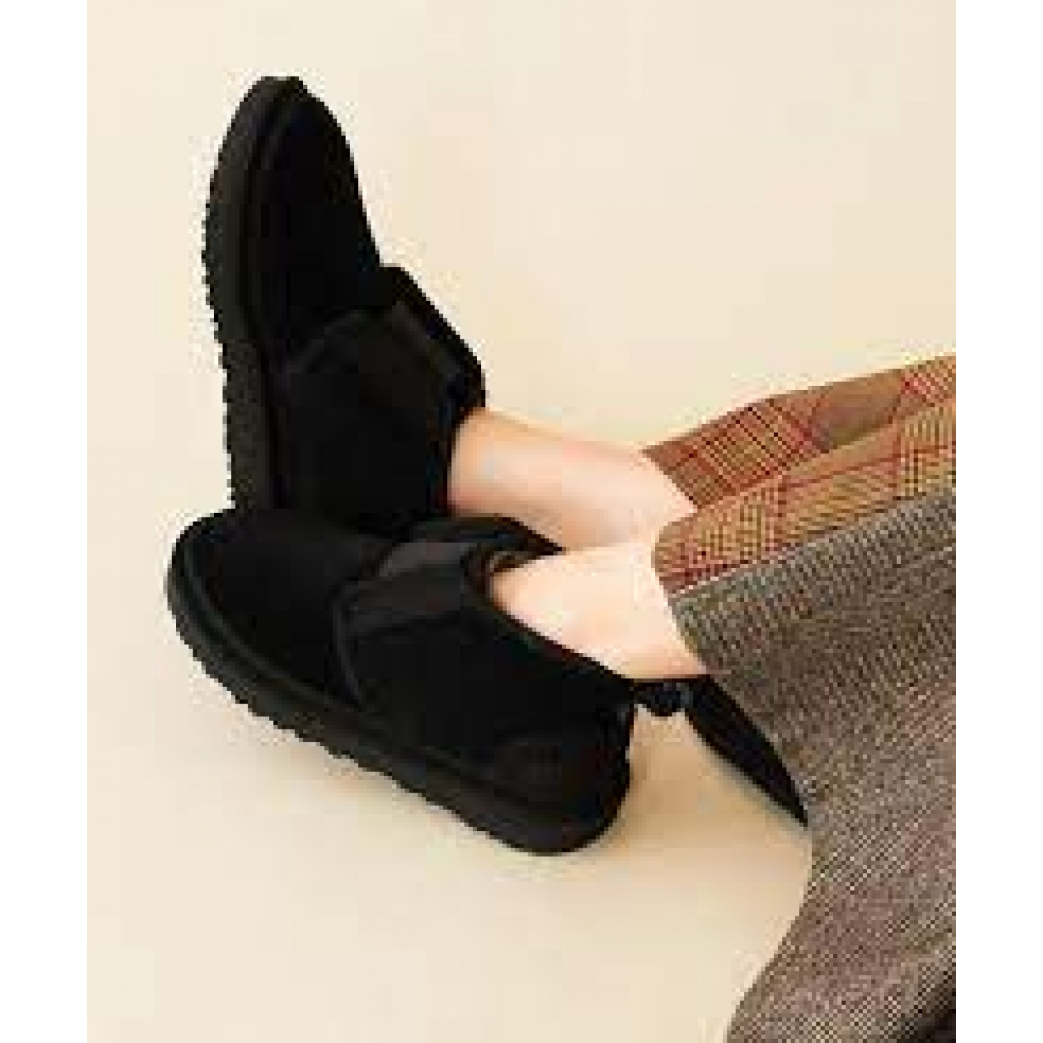 UGG Neumel Flex Black